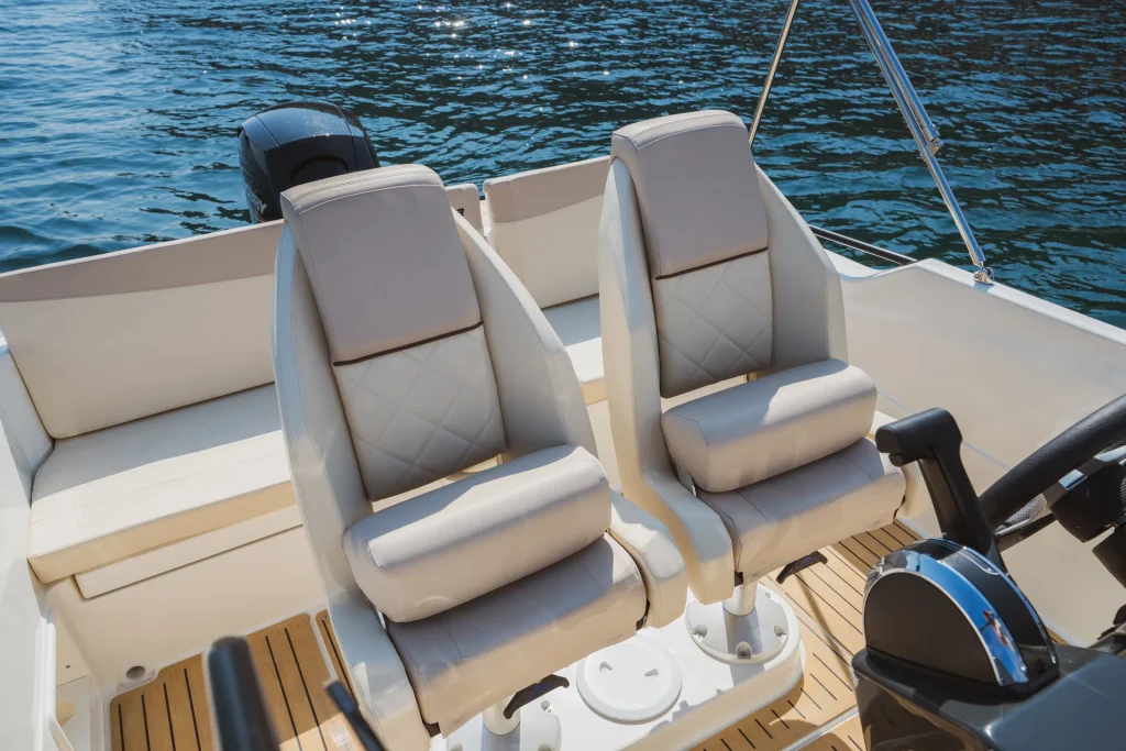 Quicksilver 625 Open171