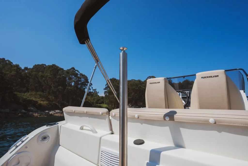 Quicksilver 625 Open186