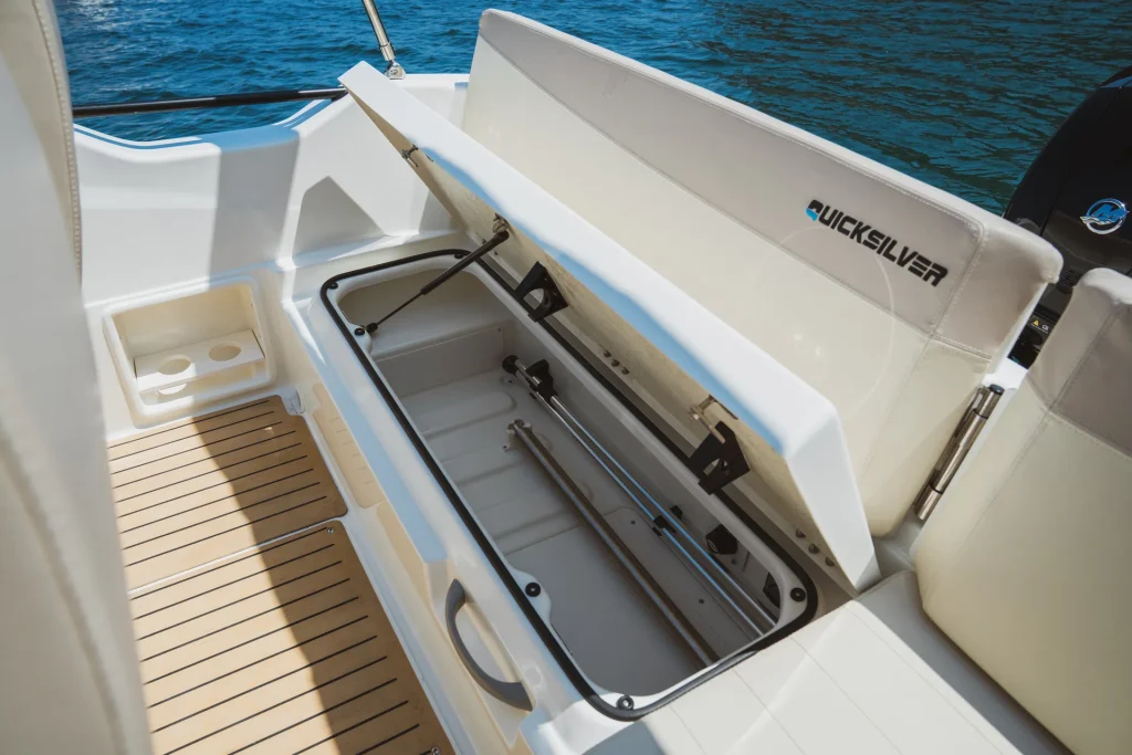 Quicksilver 625 Open203