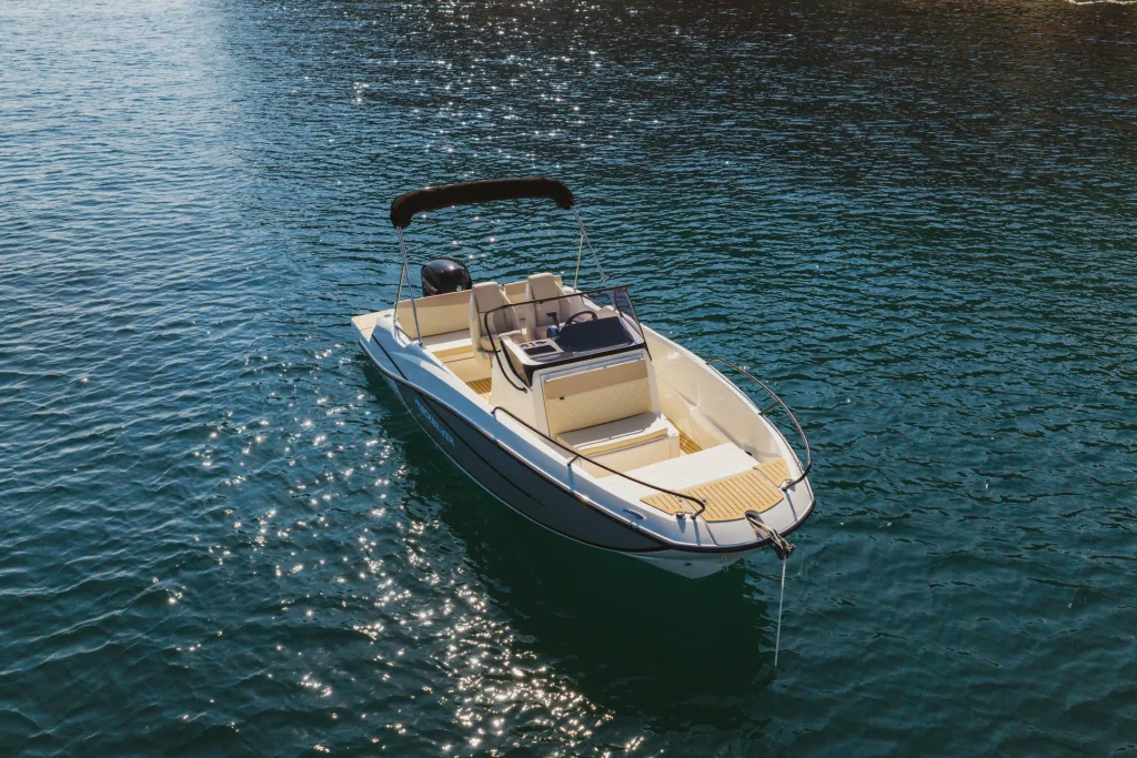 Quicksilver 625 Open58