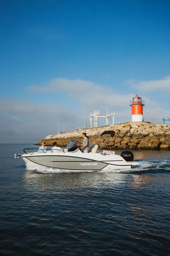 Quicksilver 625 Open70