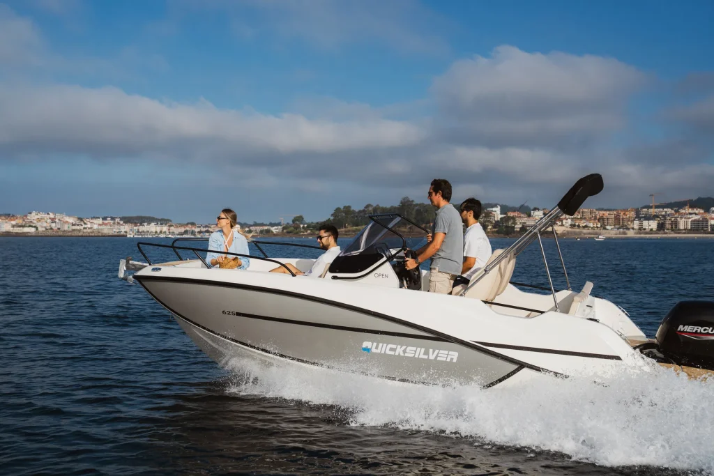 Quicksilver 625 Open72