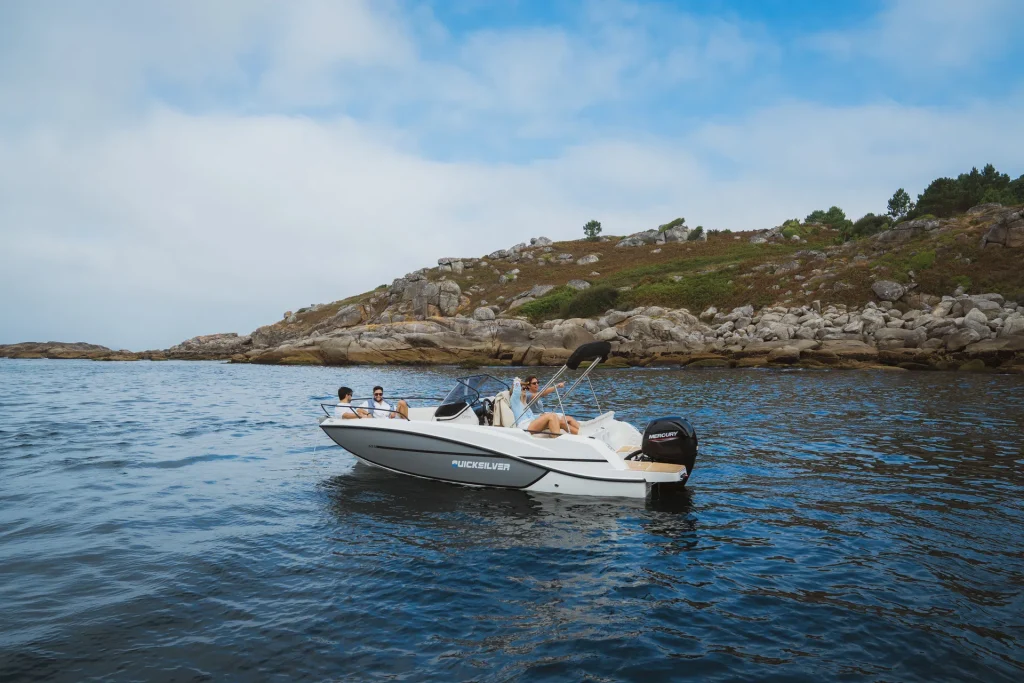Quicksilver 625 Open80