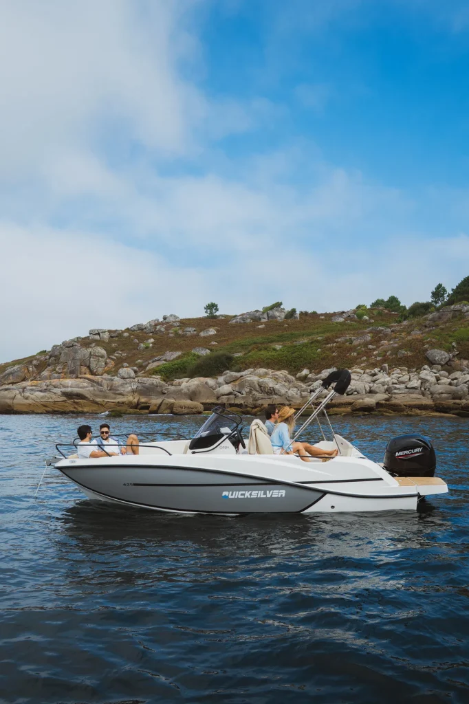 Quicksilver 625 Open85