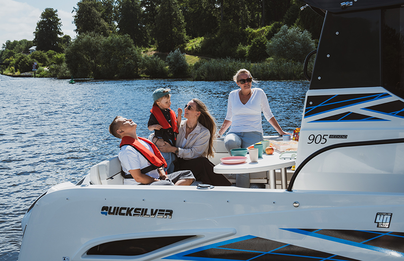 Quicksilver 905 Weekend43