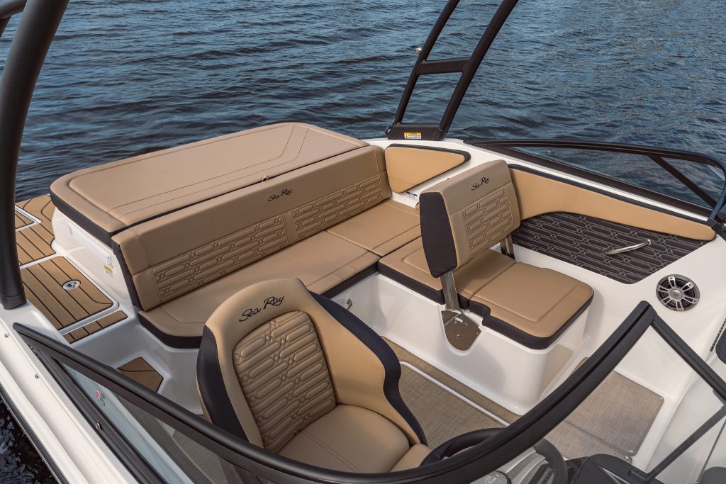 SPX 190 Outboard cockpit