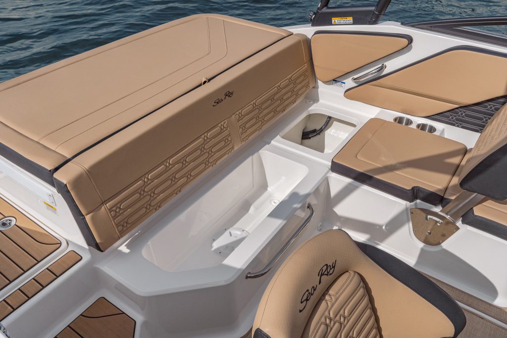 SPX 190 Outboard cockpit integrated cooler