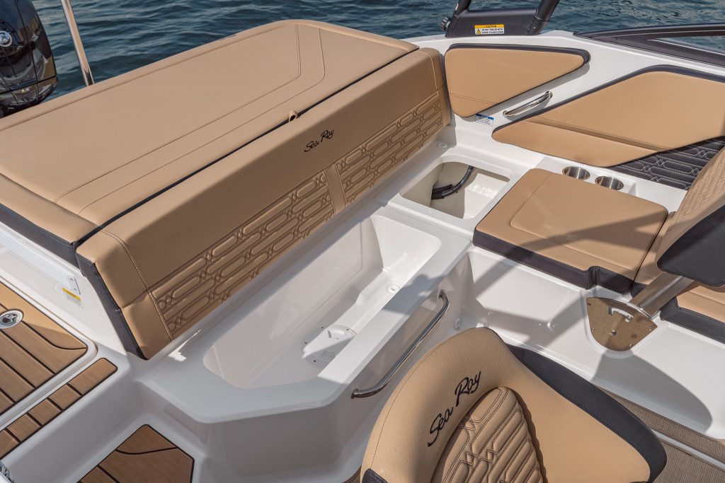 SPX 190 Outboard cockpit integrated cooler