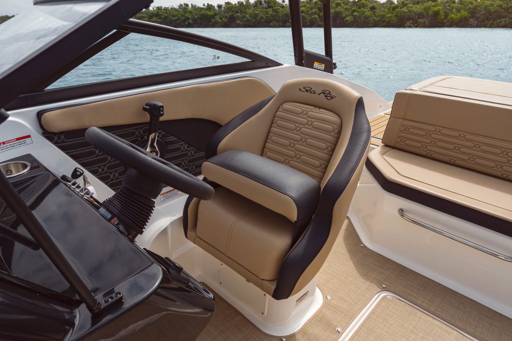 SPX 190 Outboard helm bucket seat with bolster up