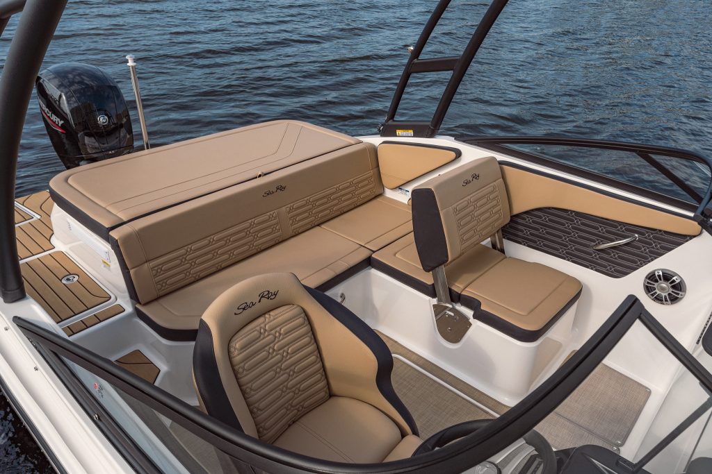 SPX 190 Outboard cockpit