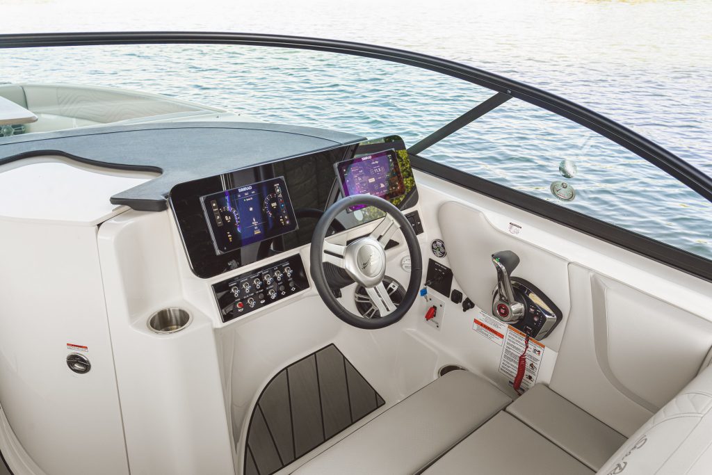 SDX 230 Surf helm
