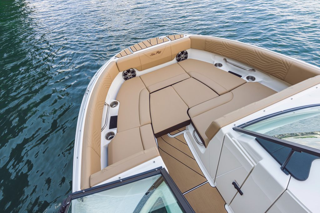 SDX 250 Surf bow seating with filler cushion