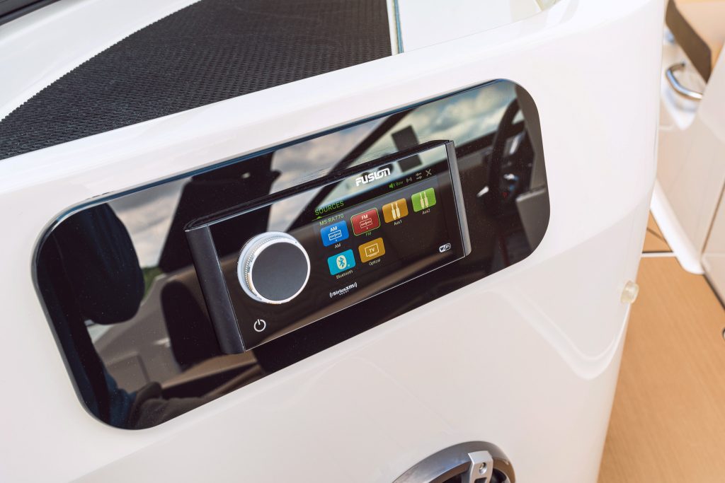 SDX 250 Surf Fusion® audio display