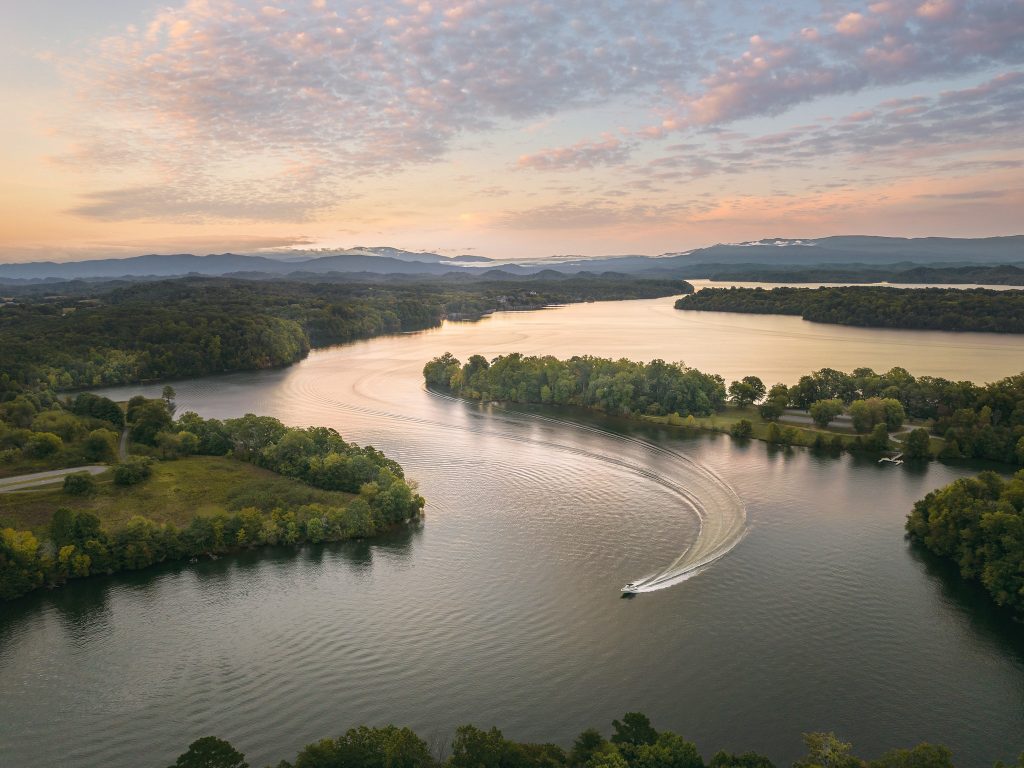 SLX 260 Surf aerial view
