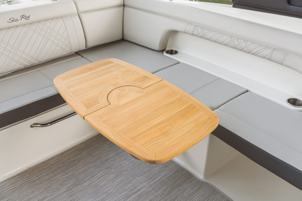 SDX 290 Outboard cockpit table