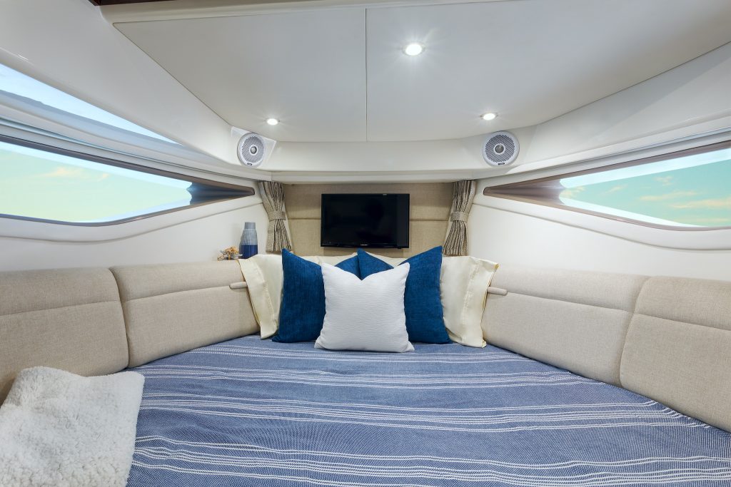Sundancer 320 V-berth