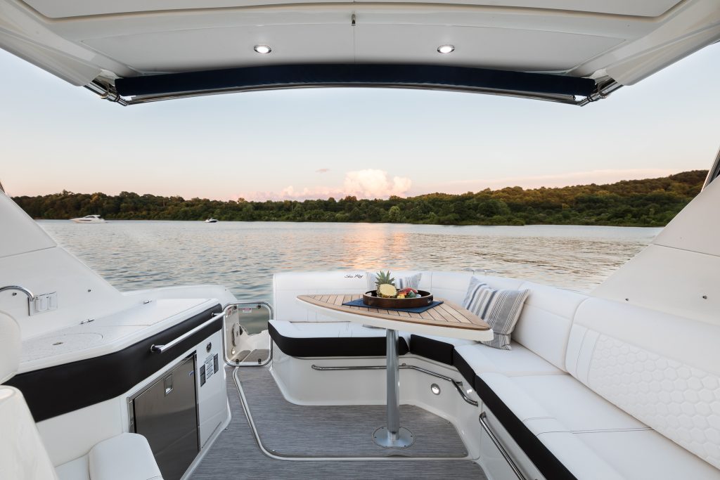 Sea Ray 320 Sundancer IB 2027 (22)