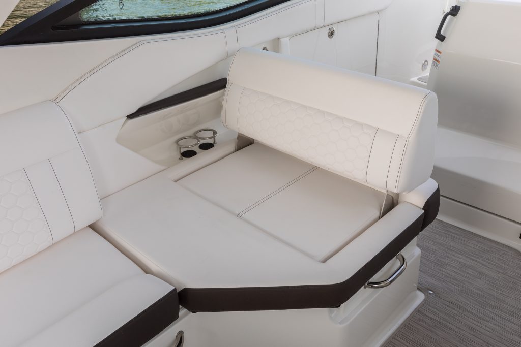 Sea Ray 320 Sundancer IB 2027 (79)