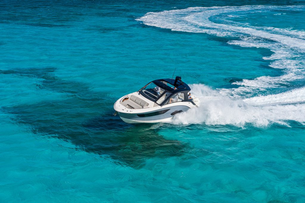 Sundancer 370 Outboard aerial view