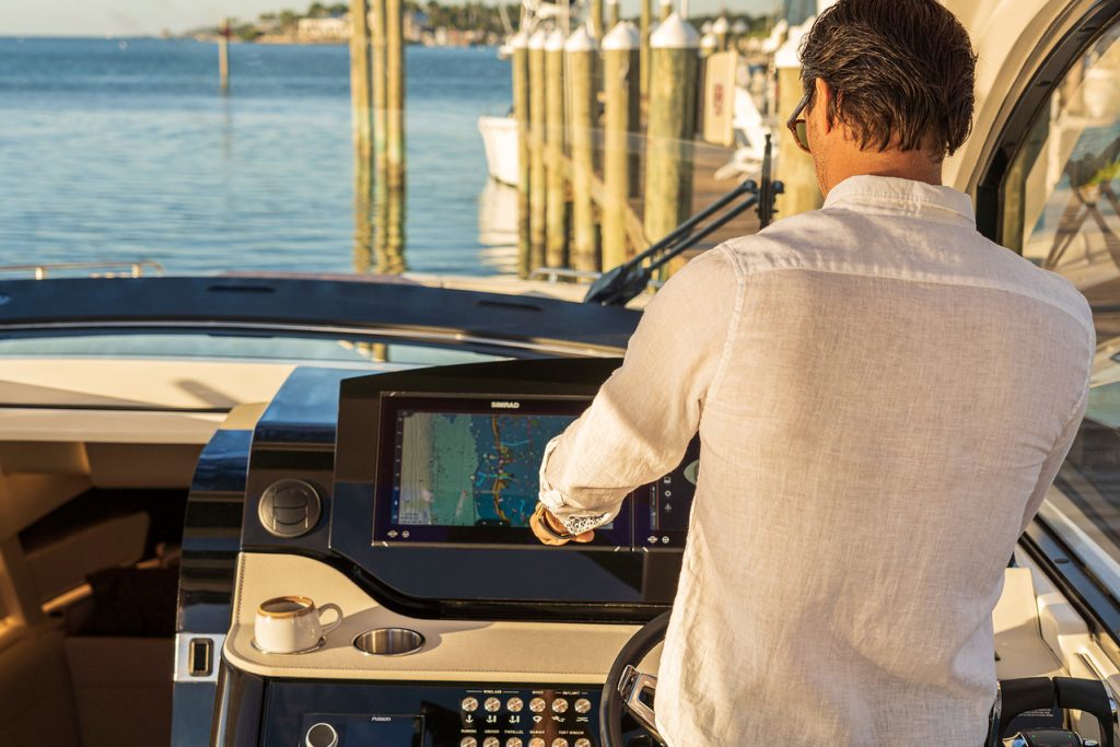 Sea Ray 370 Sundancer OB 2027 (27)