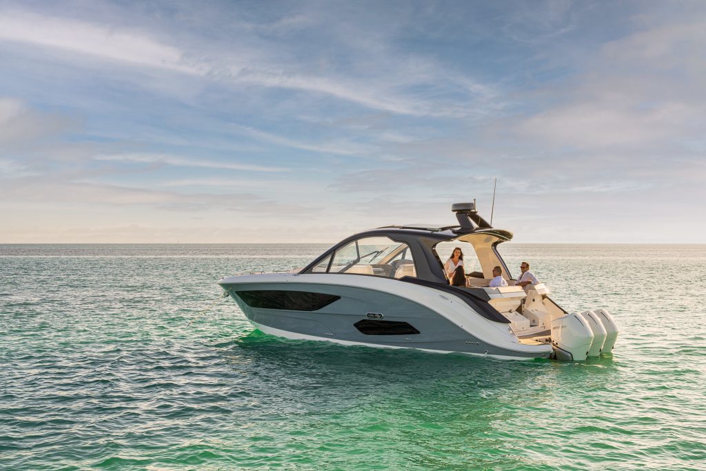 Sea Ray 370 Sundancer OB 2027 (35)
