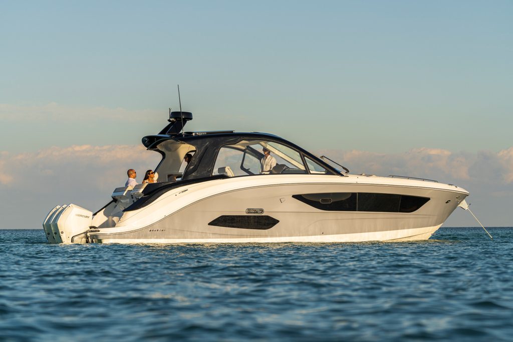 Sea Ray 370 Sundancer OB 2027 (38)