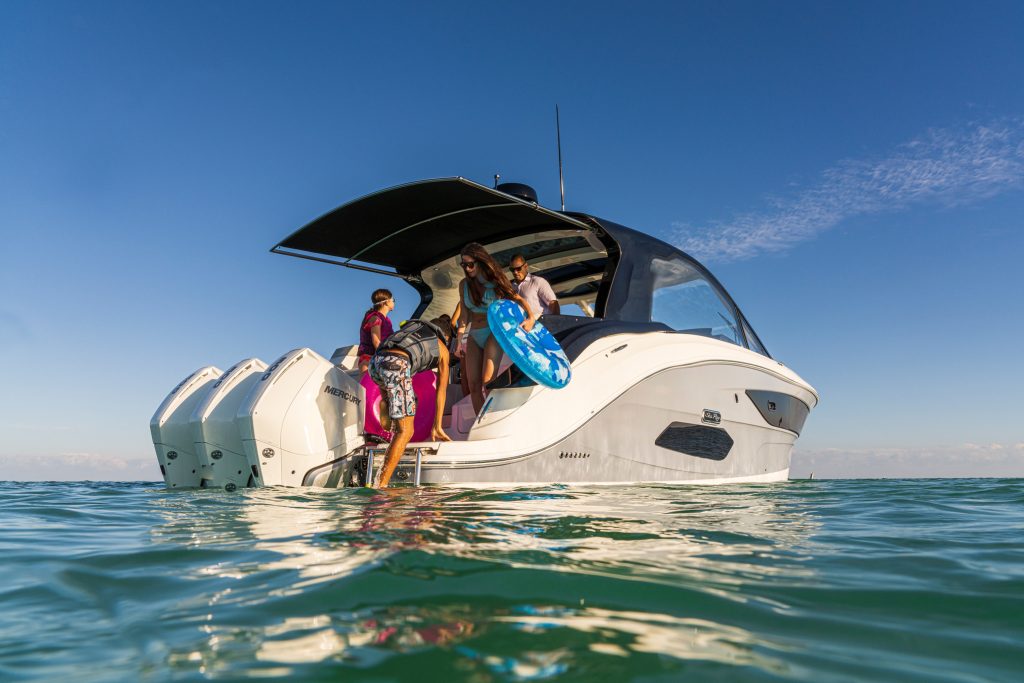 Sea Ray 370 Sundancer OB 2027 (50)