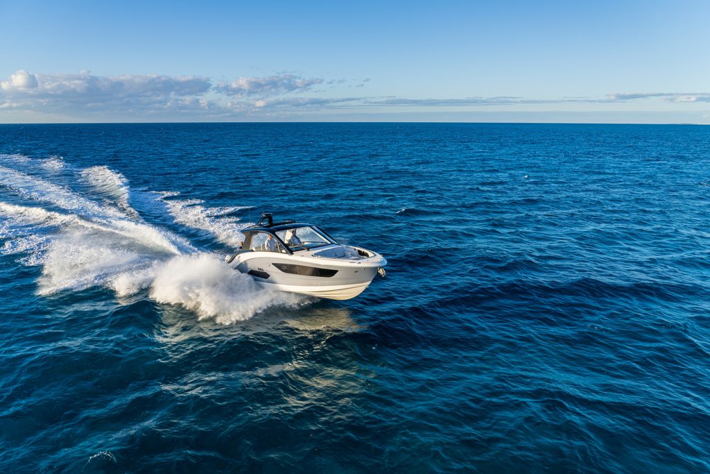 Sea Ray 370 Sundancer OB 2027 (66)