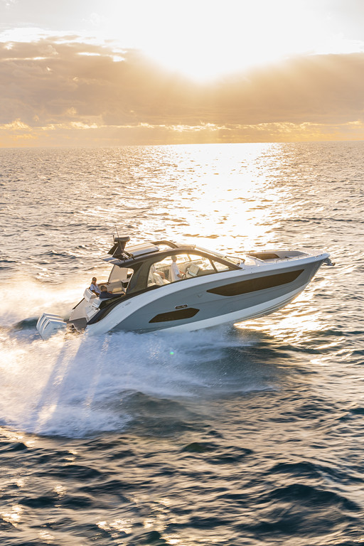 Sea Ray 370 Sundancer OB 2027 (89)