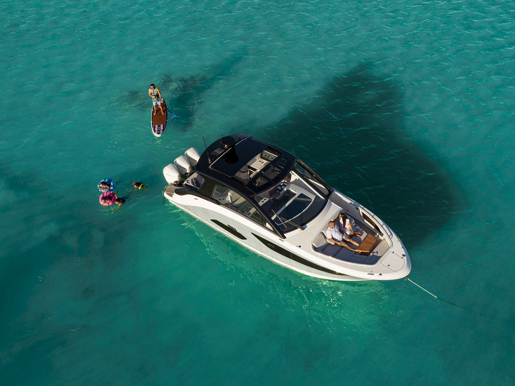 Sea Ray 370 Sundancer OB 2027 (9)